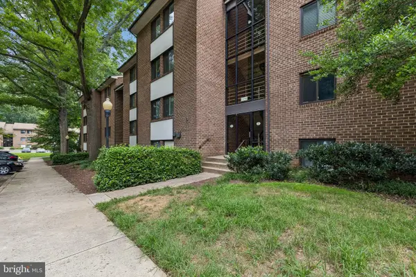 1554-1a Northgate Sq #apt 1a, RESTON, VA 20190
