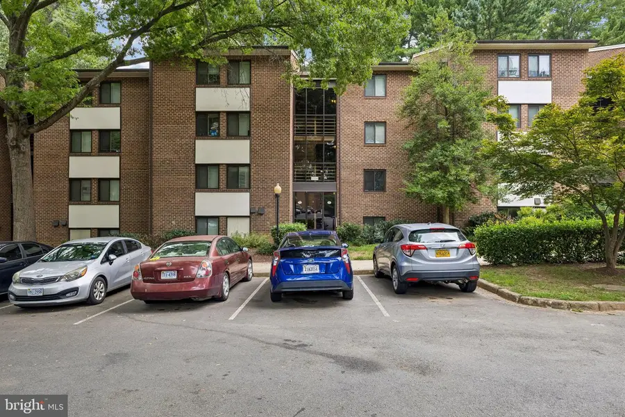 1554-1a Northgate Sq #apt 1a, Reston, VA 20190 - #2