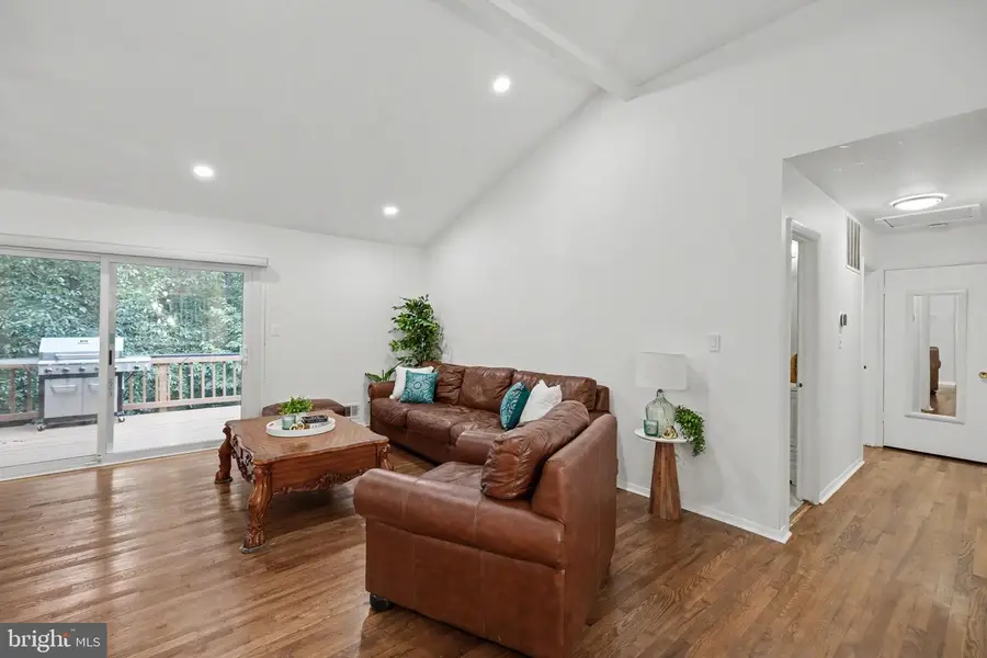 4703 Tara Dr, Fairfax, VA 22032 - #3