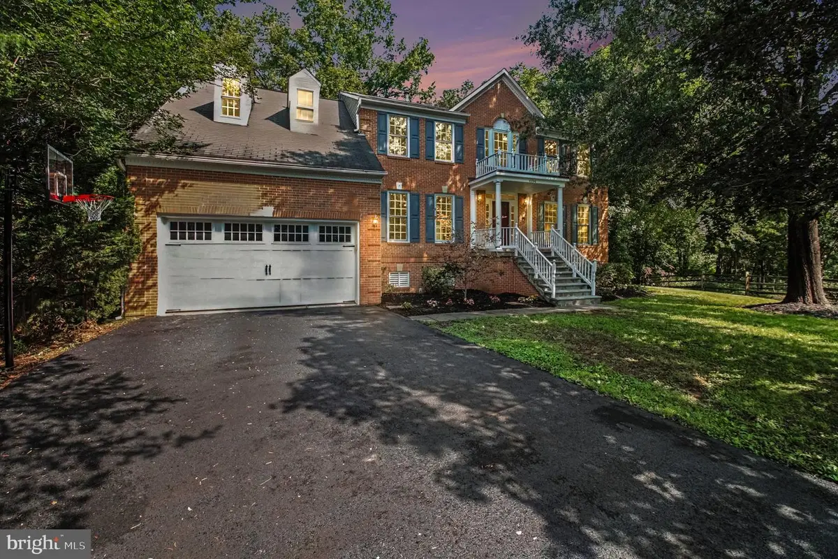 6356 Lee Forest Path, Centreville, VA 20120 - #1