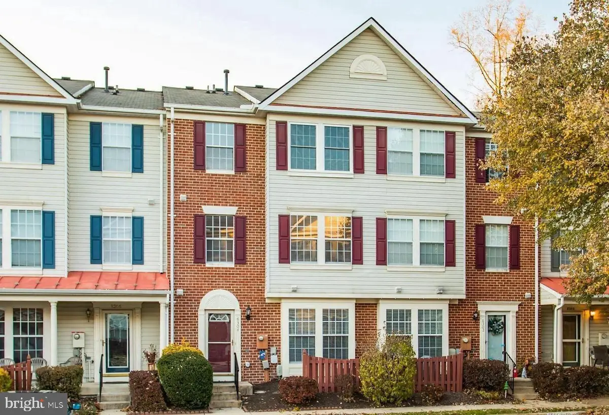 8304 Duck Hawk Way #3, Lorton, VA 22079 - #1