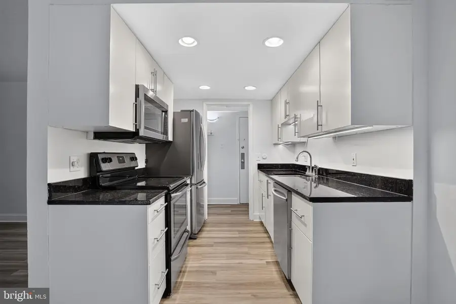 2200 Castle Rock Sq #2b, Reston, VA 20191 - #2