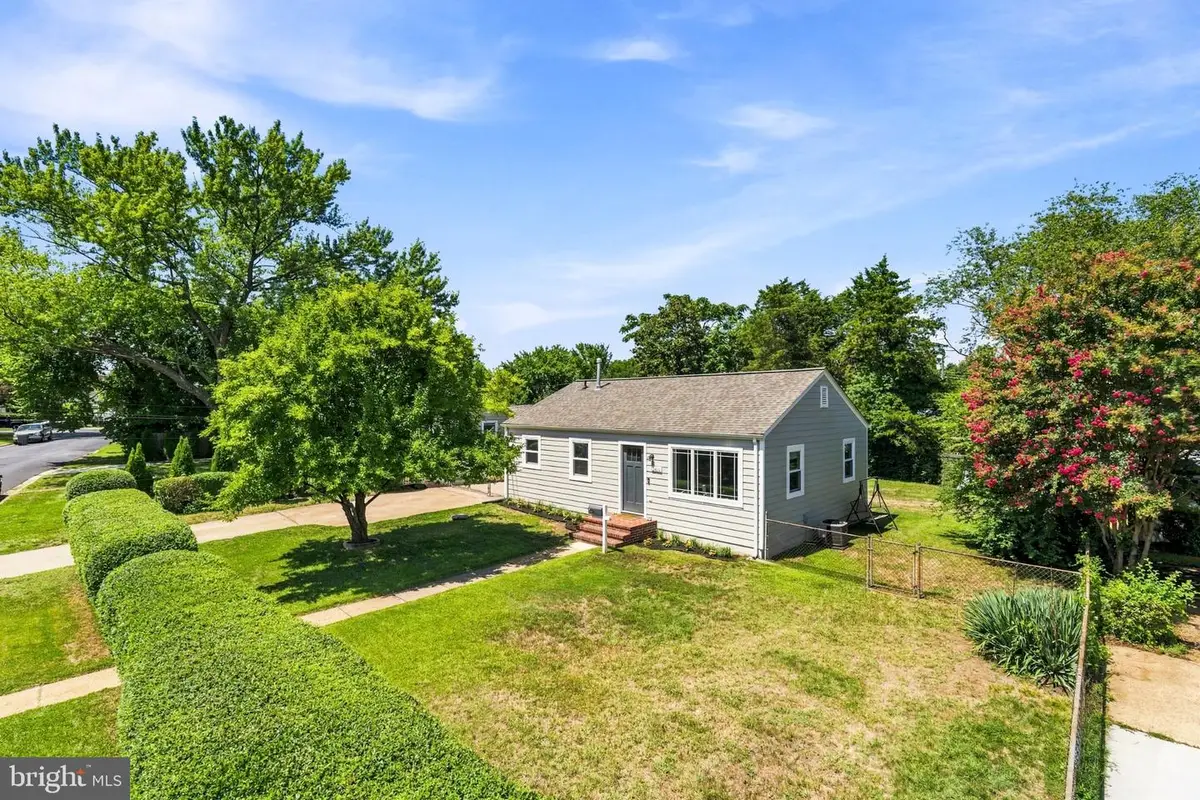 3400 Dona Ave, Alexandria, VA 22303 - #1