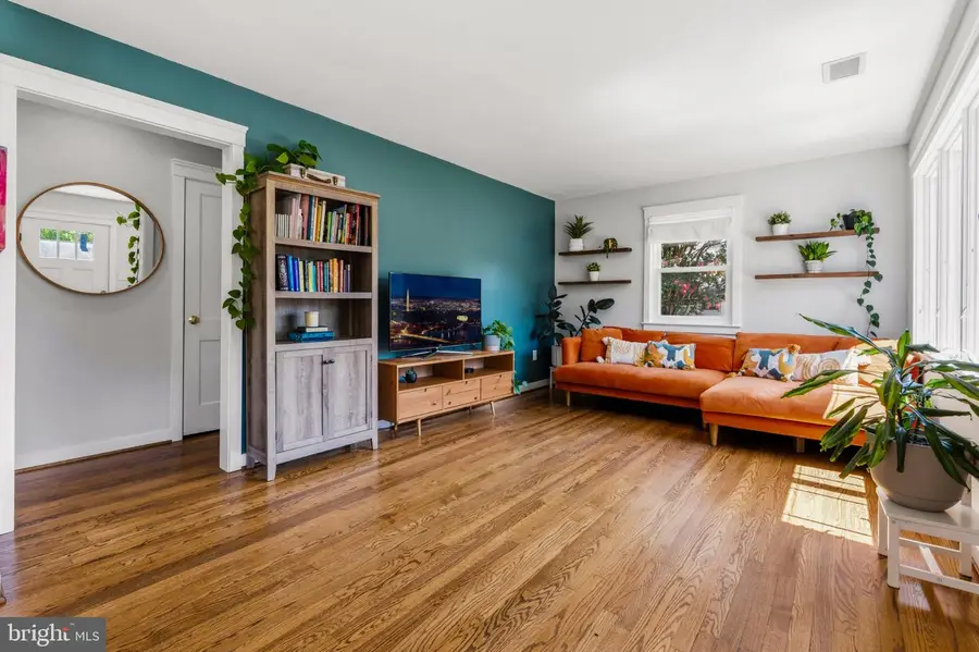 3400 Dona Ave, Alexandria, VA 22303 - #2
