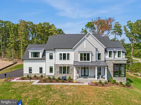 9600 Peniwill Dr, LORTON, VA 22079