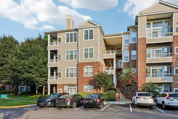 4200 Mozart Brigade Ln #v, FAIRFAX, VA 22033