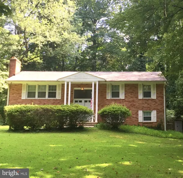 5315 Summit Dr, FAIRFAX, VA 22030
