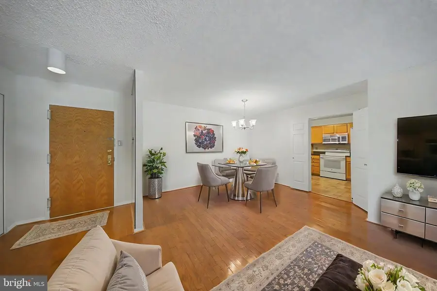 1800 Old Meadow Rd #unit 920, McLean, VA 22102 - #2