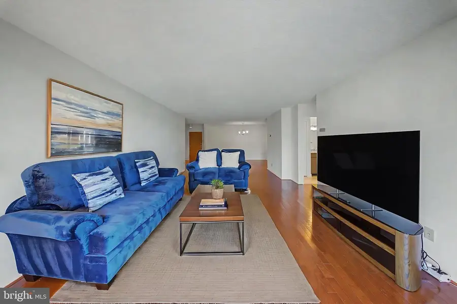 1800 Old Meadow Rd #unit 920, McLean, VA 22102 - #3