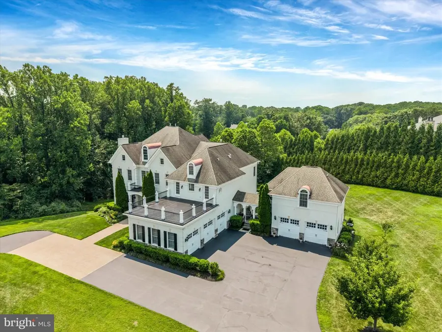 9107 Dara Ln, Great Falls, VA 22066 - #2