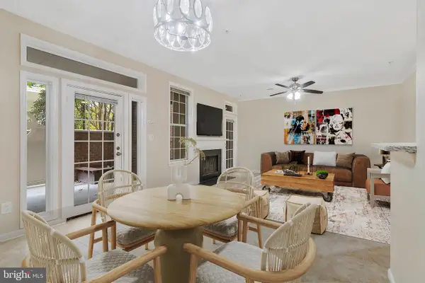 1319 Garden Wall Ct #404, RESTON, VA 20194