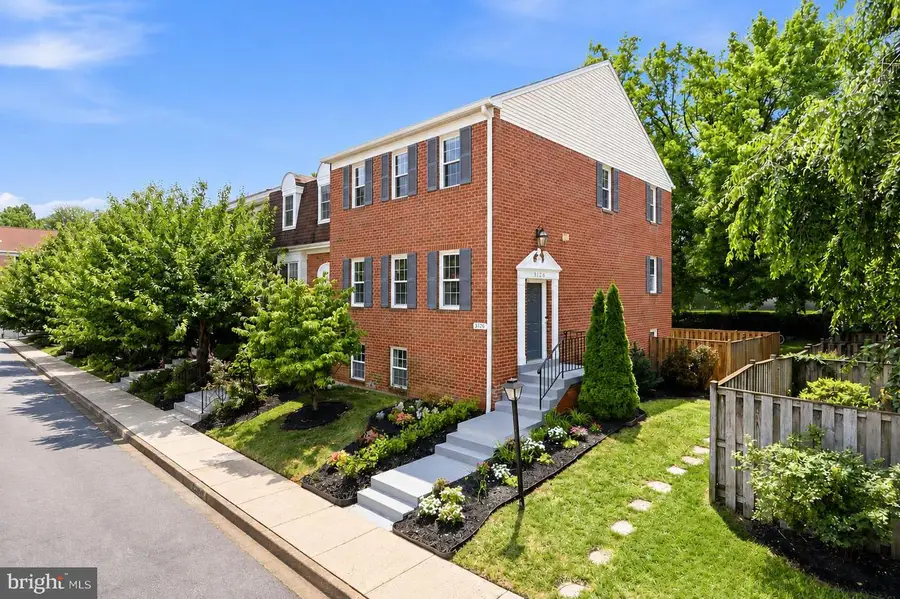 3126 Valentino Ct, Oakton, VA 22124 - #2