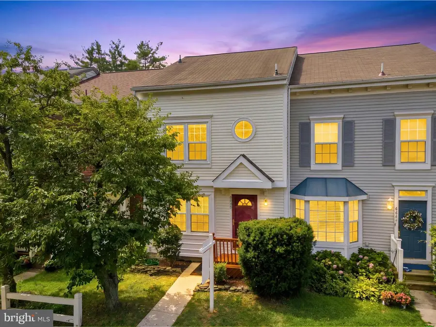 6645 Medinah Ln, Alexandria, VA 22312 - #2