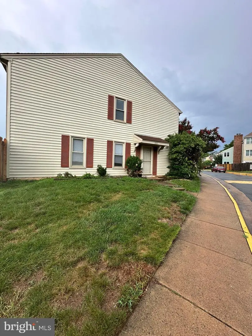 13831 Claret Ct, Chantilly, VA 20151 - #1