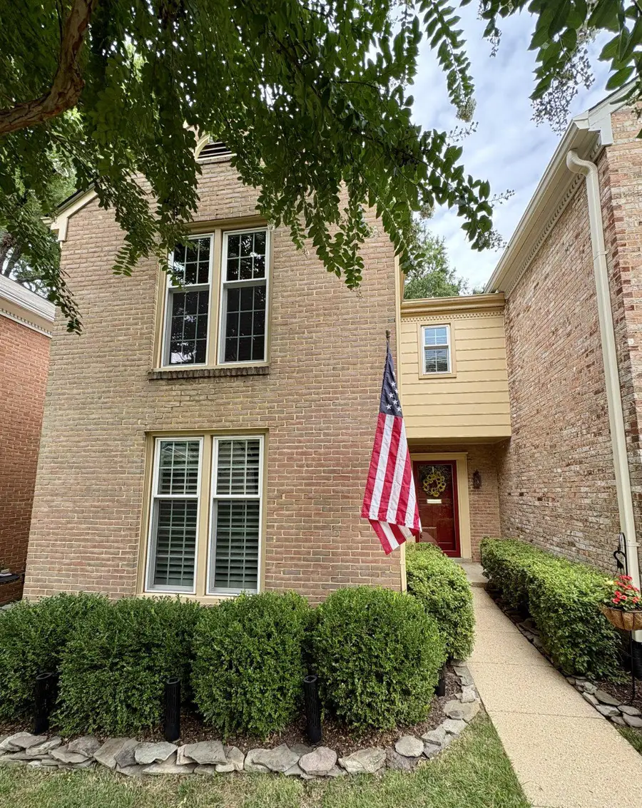 1956 Hopewood Dr, Falls Church, VA 22043 - #2