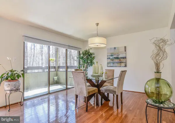3174 Colchester Brook Ln, FAIRFAX, VA 22031