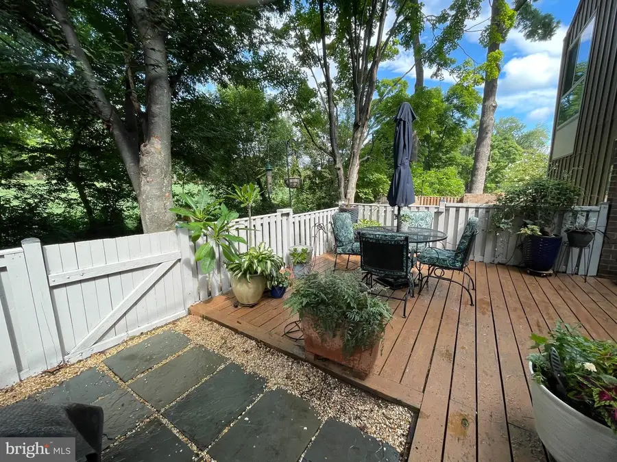 11480-links Dr Links Dr, Reston, VA 20190 - #3