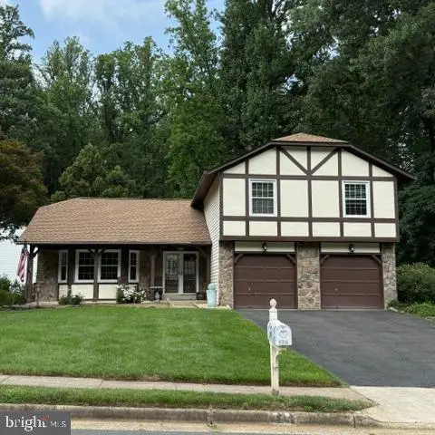 9711 Turnbuckle Dr, Burke, VA 22015 - #1