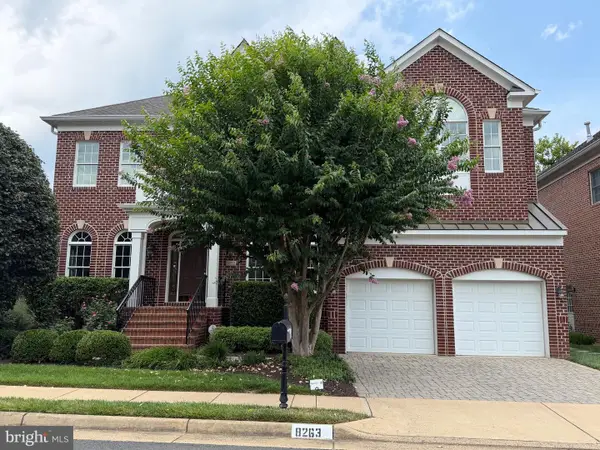 8263 Trailwood Ct, VIENNA, VA 22182