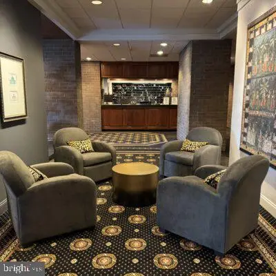 1800 Old Rd #1021, MCLEAN, VA 22102