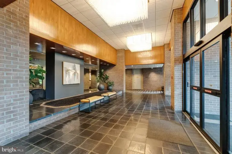 1800 Old Rd #1021, McLean, VA 22102 - #3
