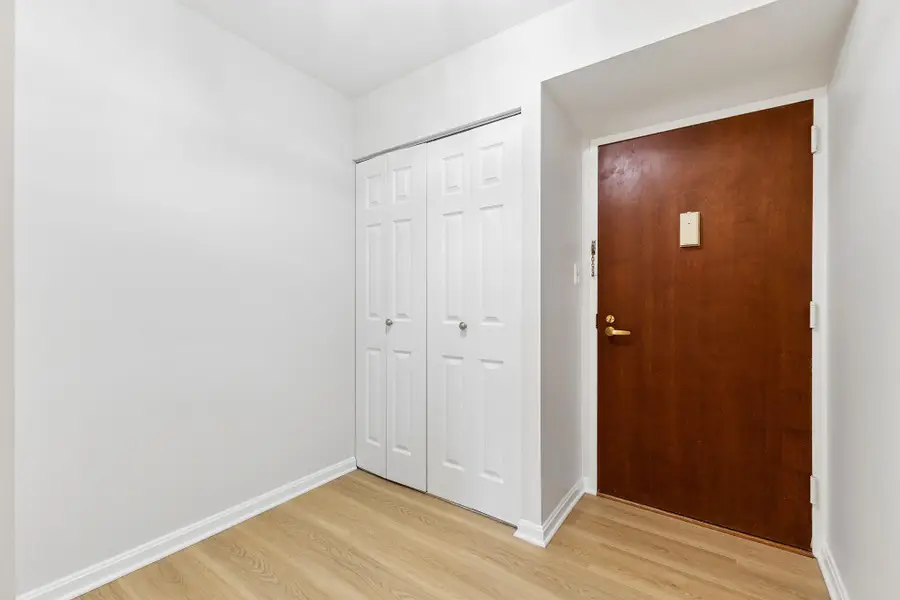 3800 Powell Ln #805, Falls Church, VA 22041 - #2