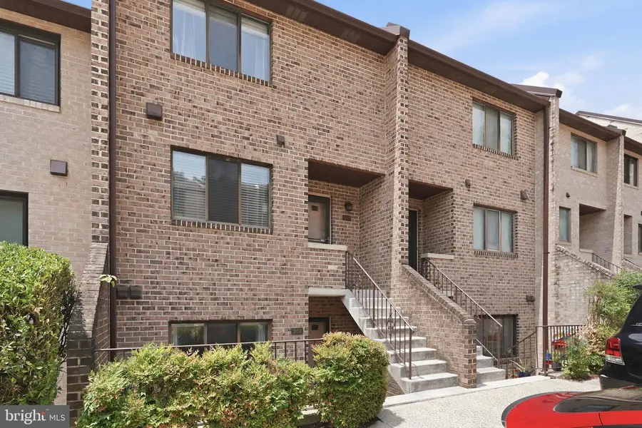 3810-b Steppes Ct, Falls Church, VA 22041 - #2