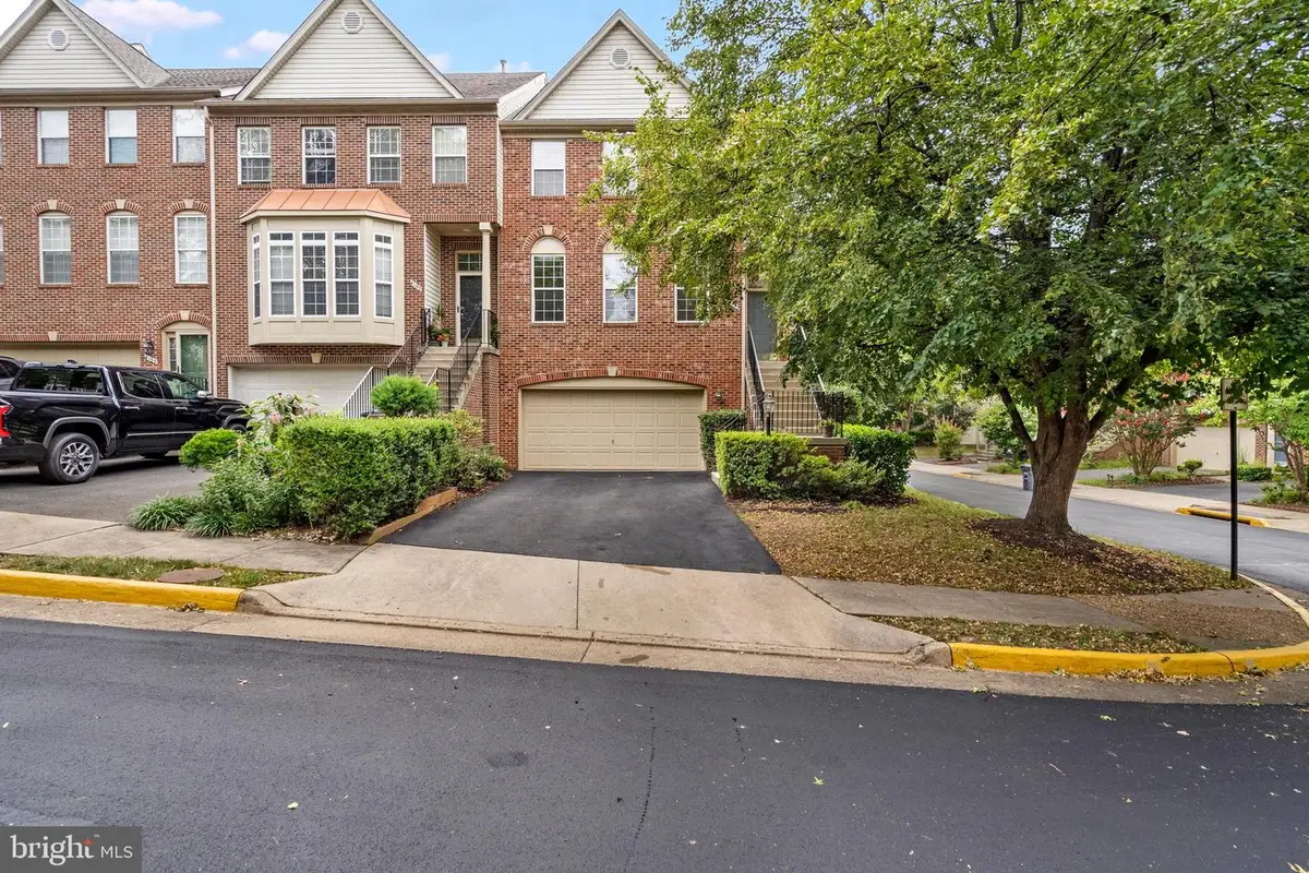 4109 Leclair Ct, Fairfax, VA 22033 - #1