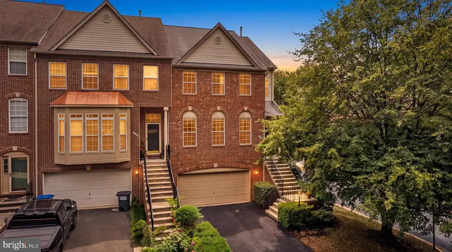 4109 Leclair Ct, Fairfax, VA 22033 - #2