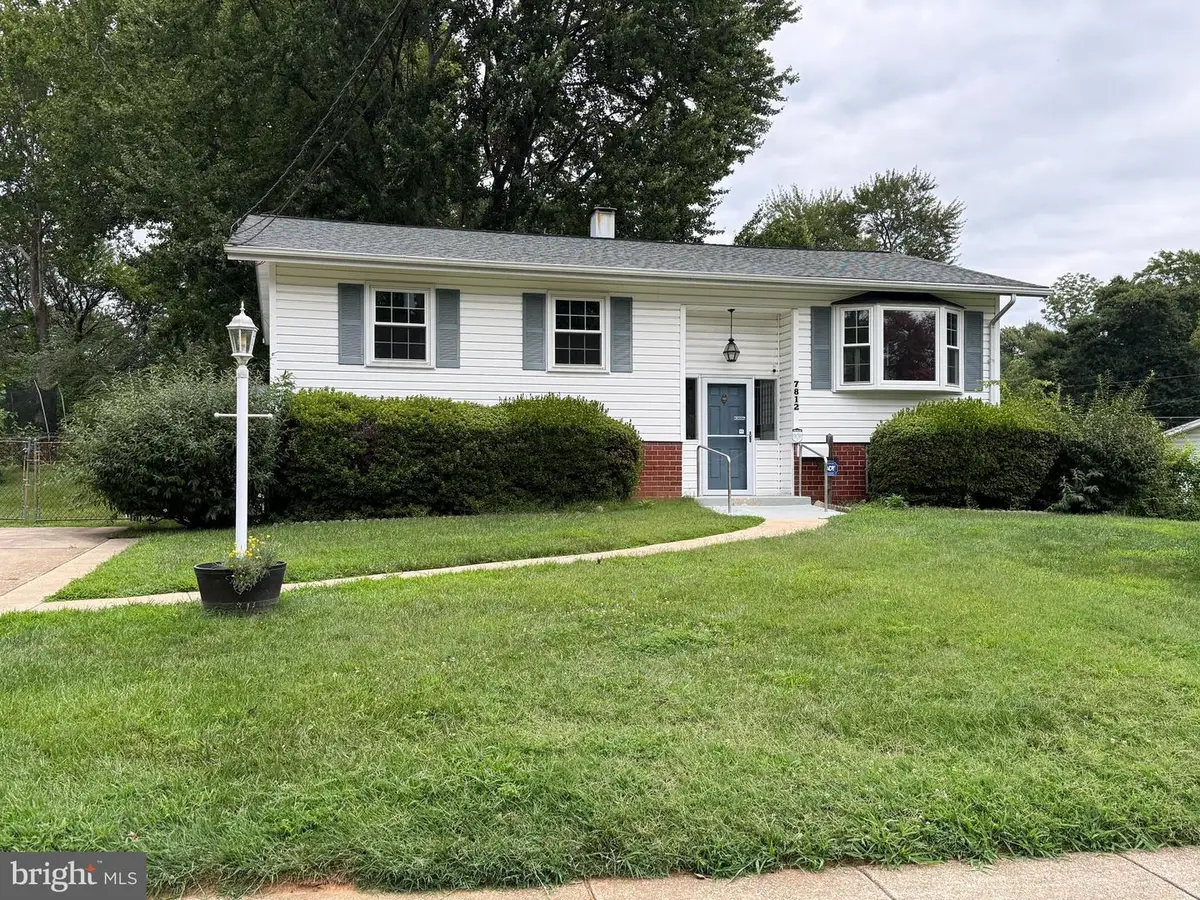 7812 Royston St, Annandale, VA 22003 - #1