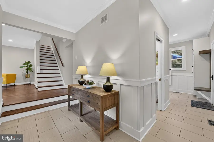 10309 Hunt Country Ln, Vienna, VA 22182 - #3
