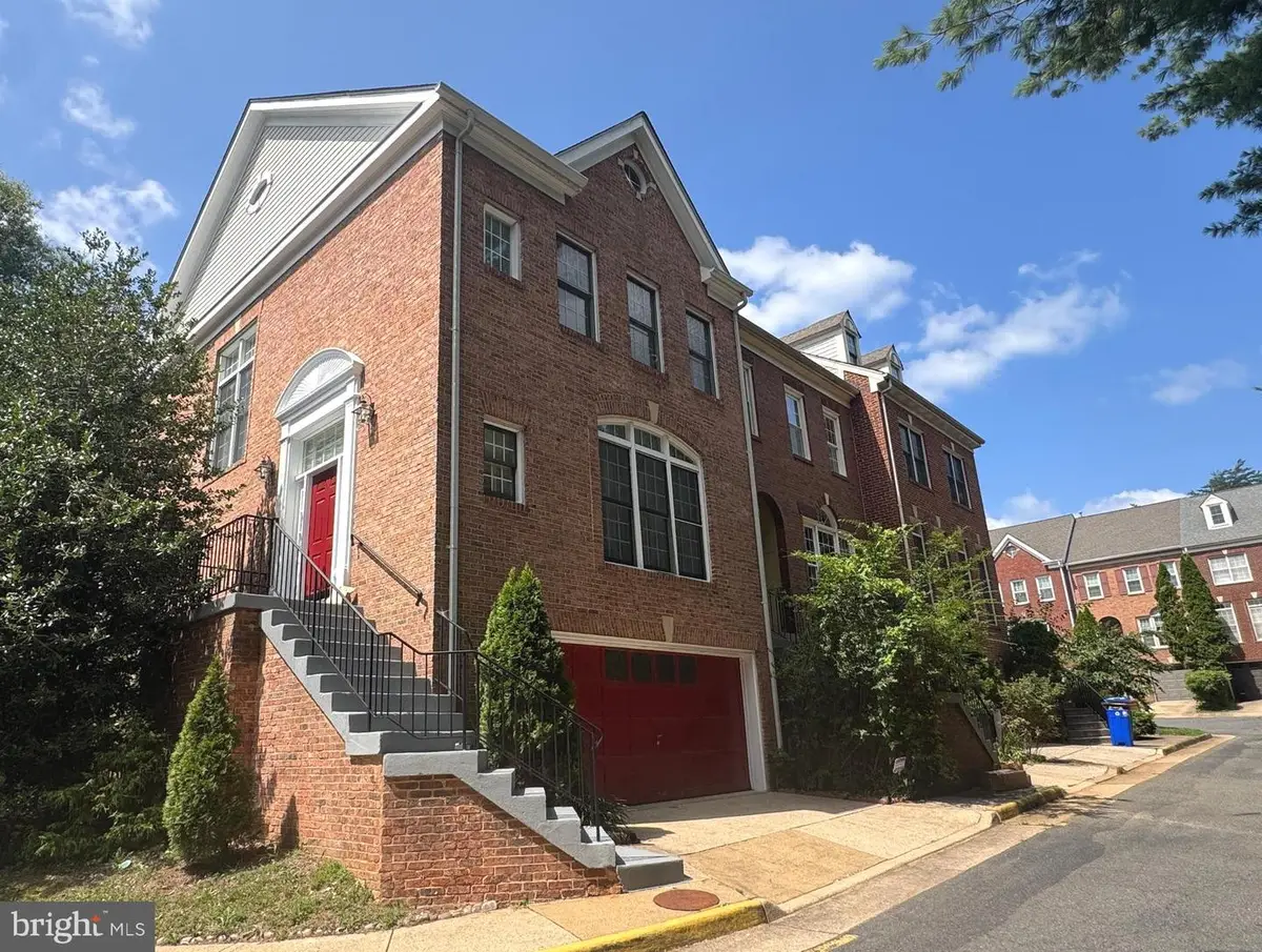 6505 Nightwind Ct, Alexandria, VA 22312 - #1