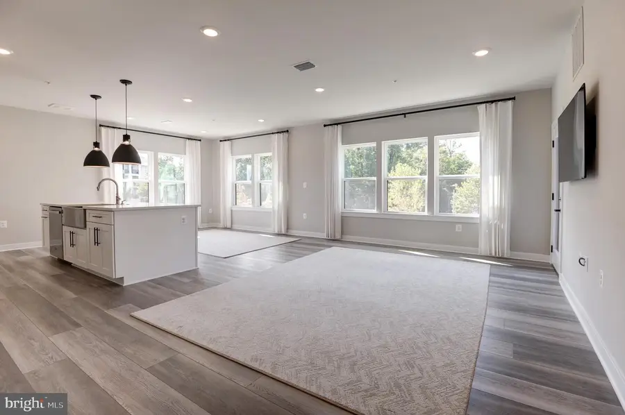 12875 Mosaic Park Way, Herndon, VA 20171 - #2