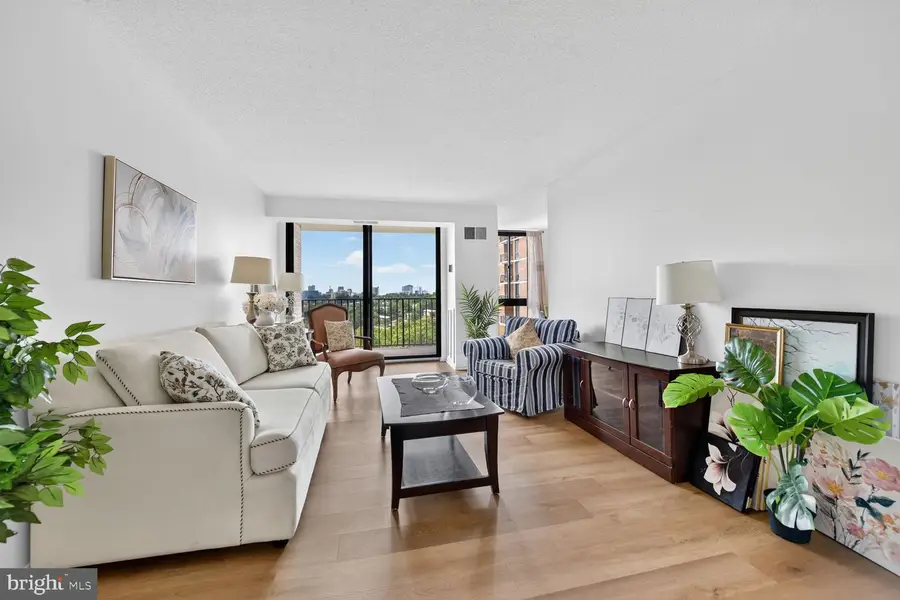 2311 Pimmit Dr #1019, Falls Church, VA 22043 - #2