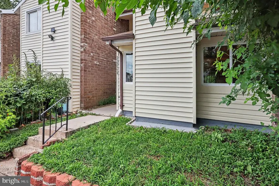 13365 Hungerford Pl, Herndon, VA 20170 - #3