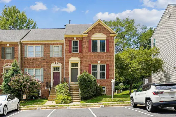 5569 Jowett Ct, ALEXANDRIA, VA 22315