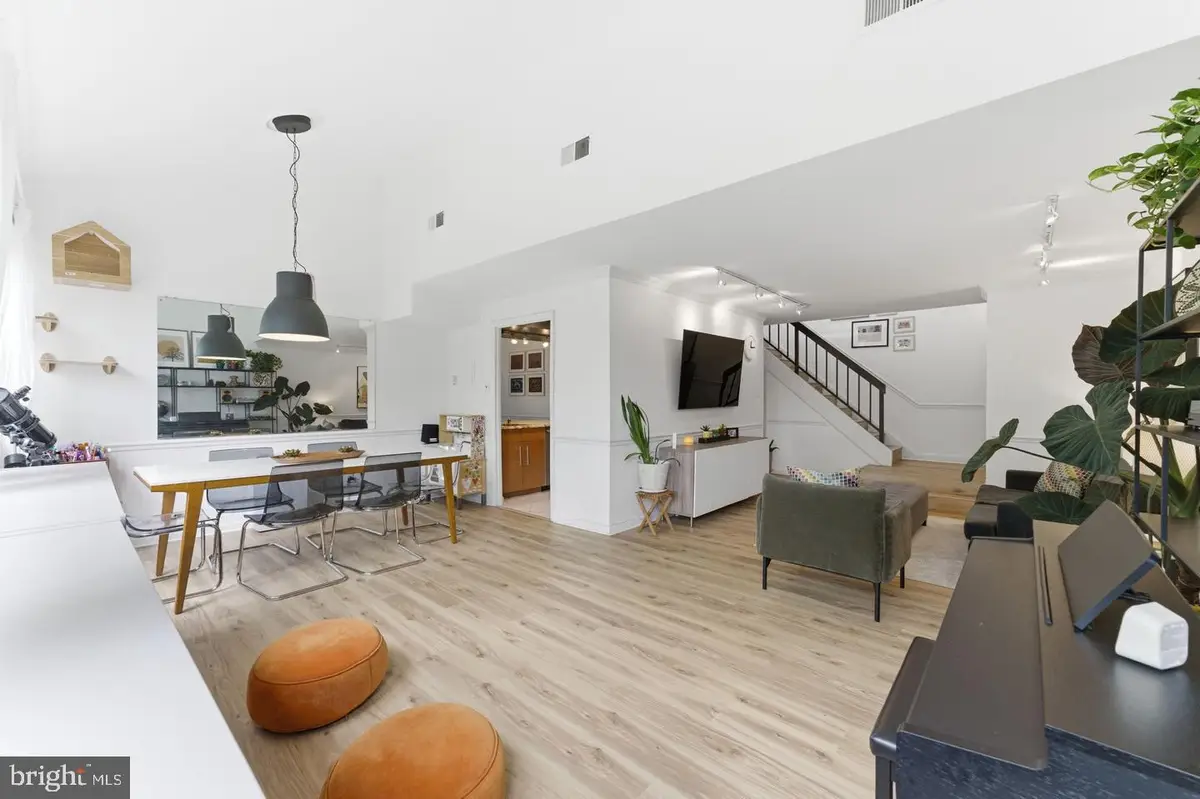 11260 Chestnut Grove Sq #337, Reston, VA 20190 - #1