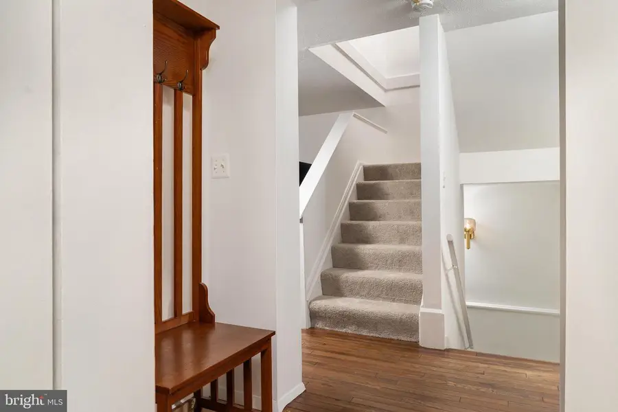 1809 N Shore Ct, Reston, VA 20190 - #3