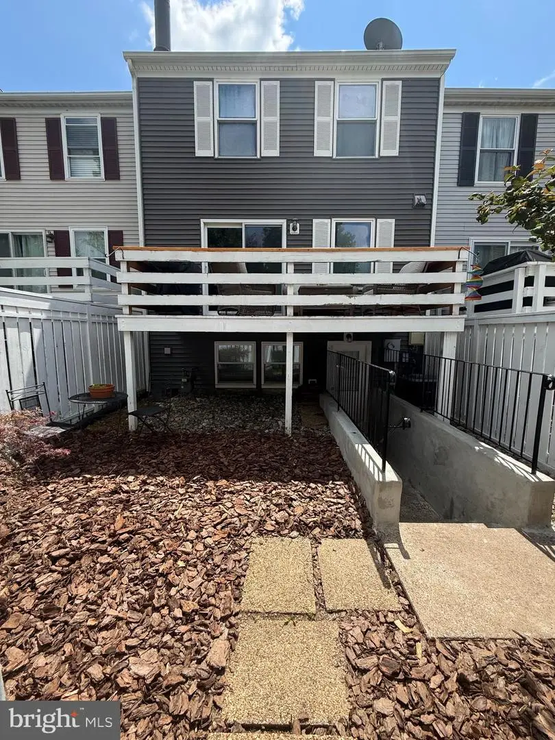 1741 Sundance Dr, Reston, VA 20194 - #3