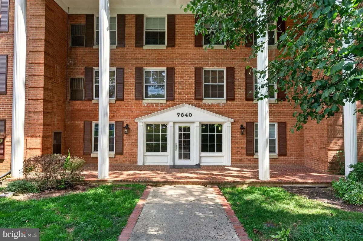 7640 Provincial Dr #112, McLean, VA 22102 - #1