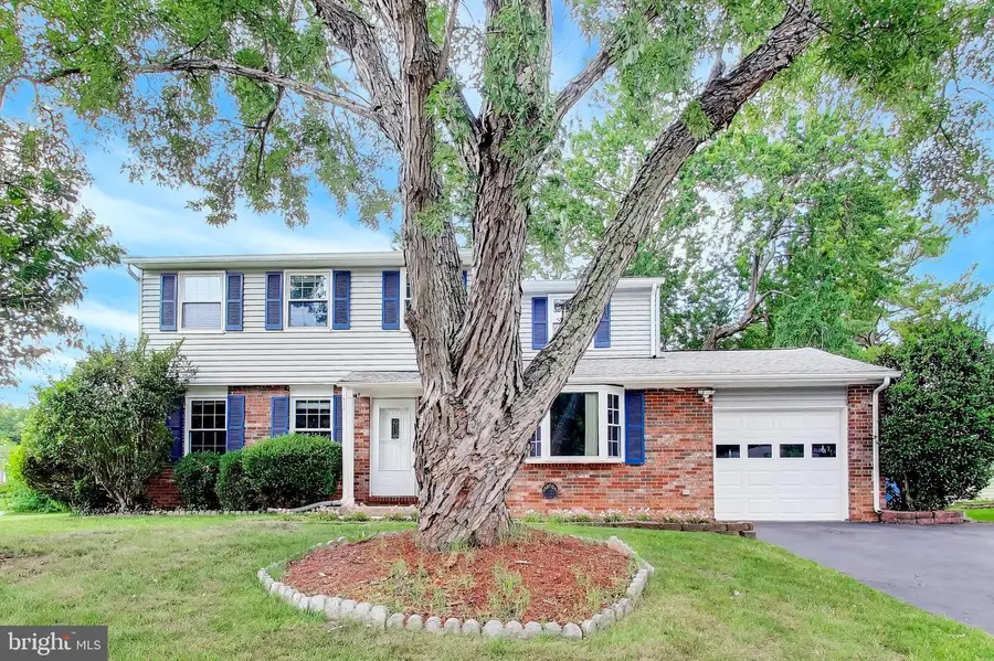 9152 Burke Rd, Burke, VA 22015 - #2
