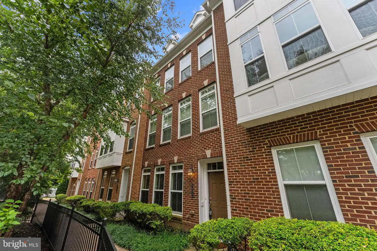 9652 Pullman Pl, Fairfax, VA 22031 - #1