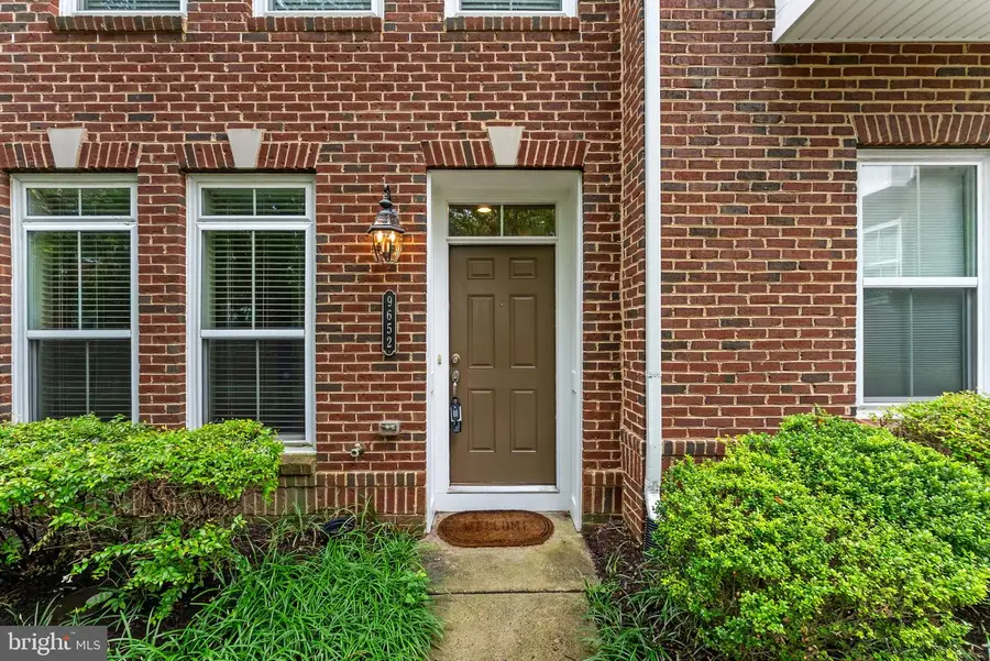 9652 Pullman Pl, Fairfax, VA 22031 - #3