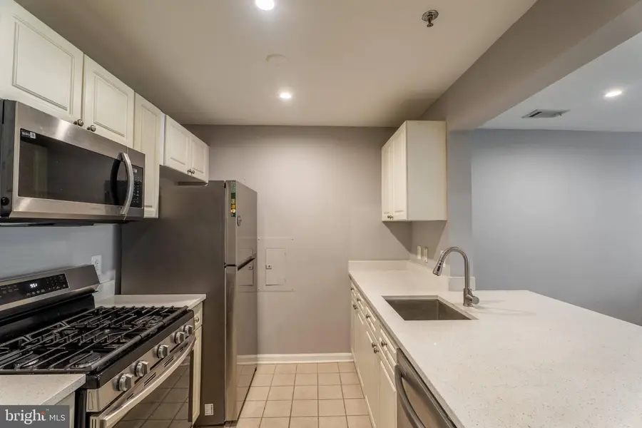 5565 Seminary Rd #415, Falls Church, VA 22041 - #3