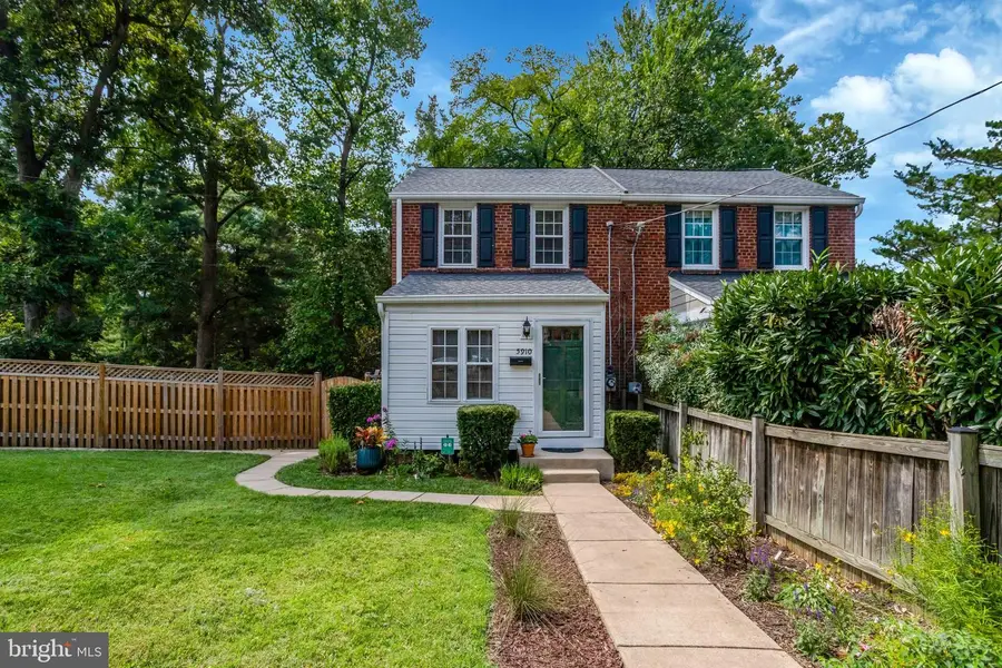 5910 Edgehill Dr, Alexandria, VA 22303 - #2