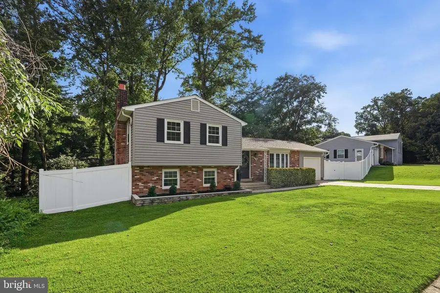 7023 Ashbury Dr, Springfield, VA 22152 - #2