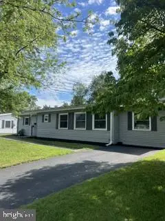 6221 Apache St, Springfield, VA 22150 - #3