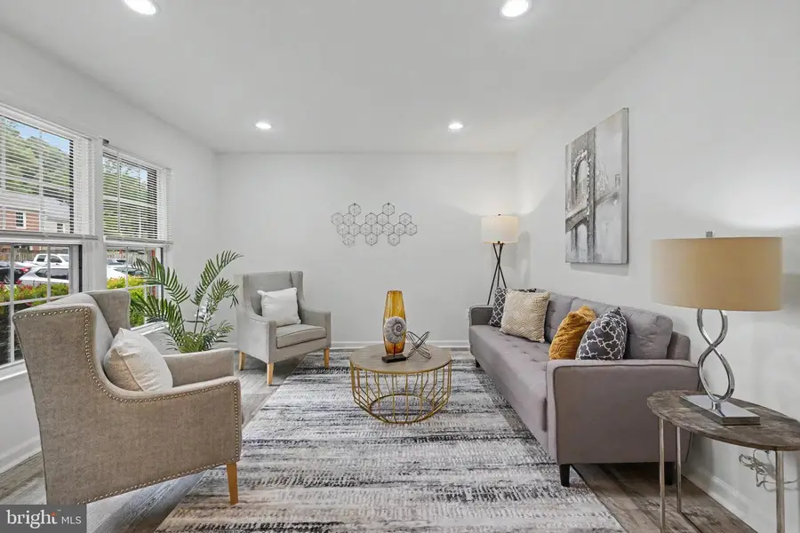 11924 Travistock Ct, Reston, VA 20191 - #2