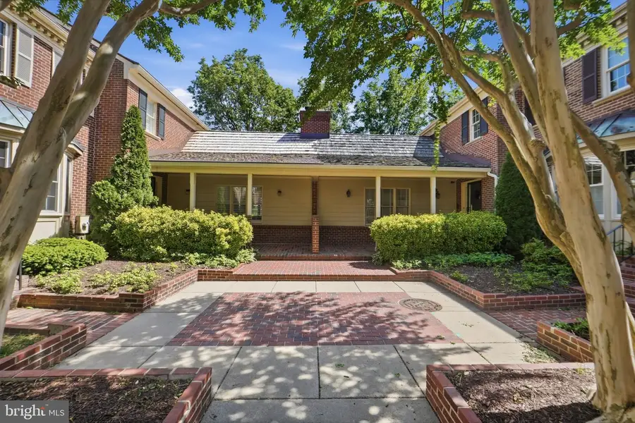 6610 Madison Mclean Drive Dr, McLean, VA 22101 - #3