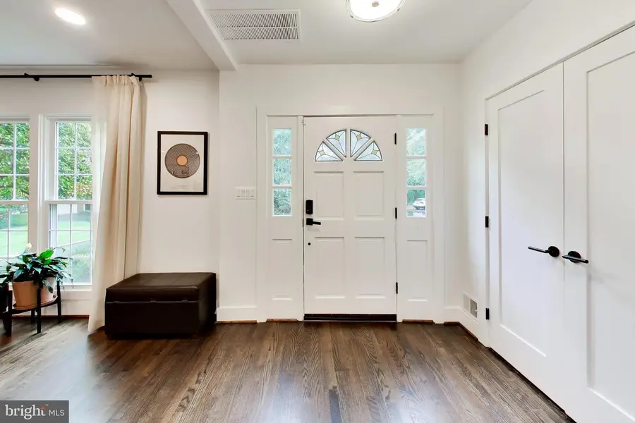 704 Blueberry Hill Rd, McLean, VA 22101 - #2